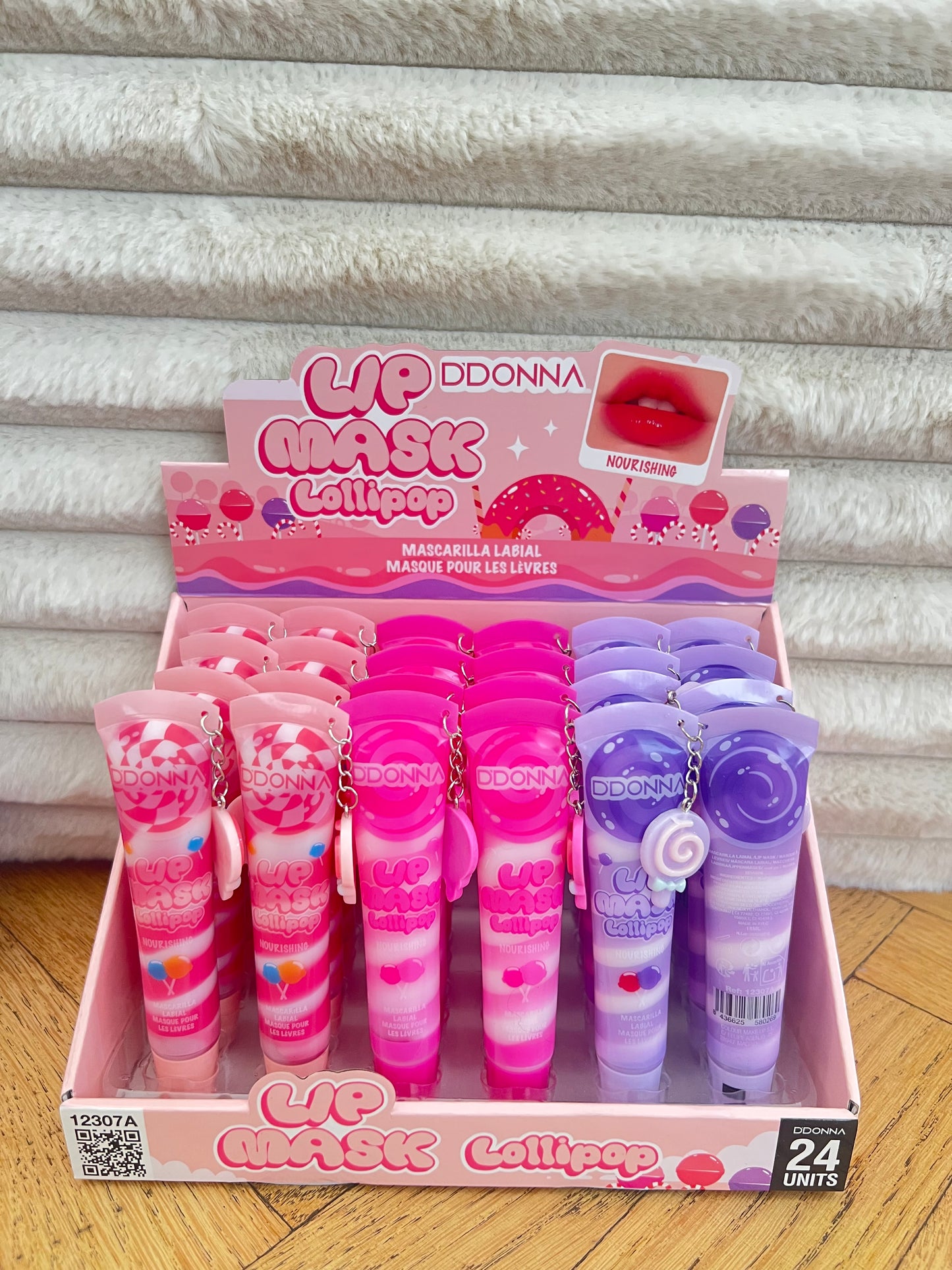Lip mask