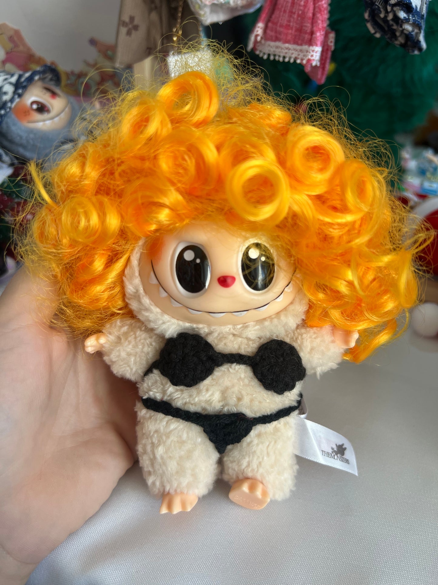 Labubu macaron avec tenue