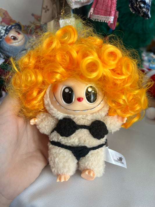 Labubu macaron avec tenue
